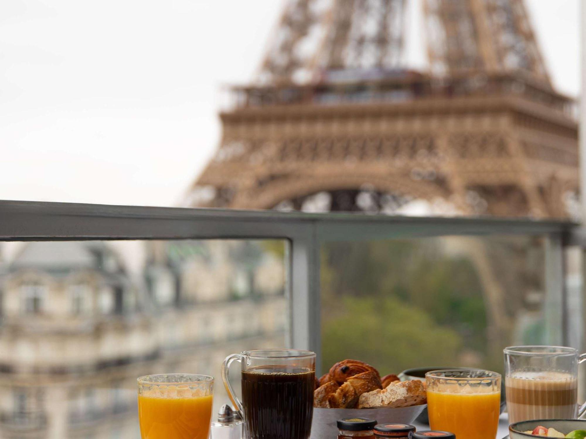 Pullman Paris Tour Eiffel Hotel Exterior photo