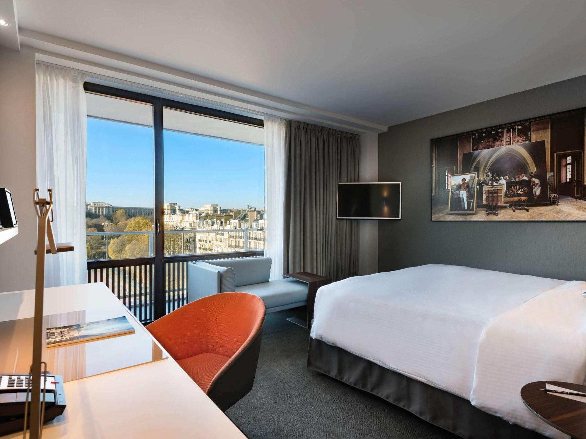 Pullman Paris Tour Eiffel Hotel Exterior photo