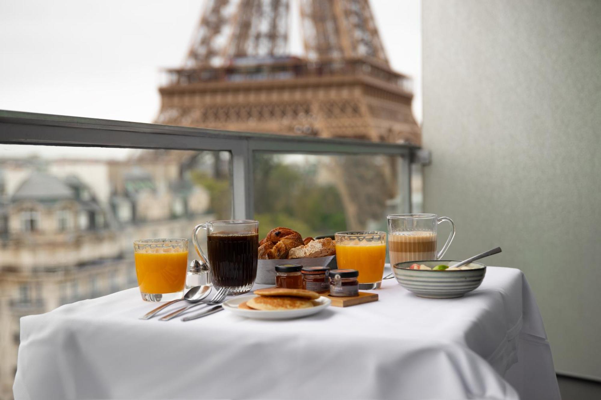 Pullman Paris Tour Eiffel Hotel Exterior photo
